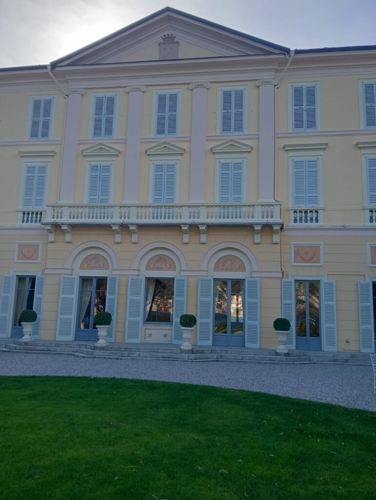 • infissi restaurati villa storica Como dettaglio finitura