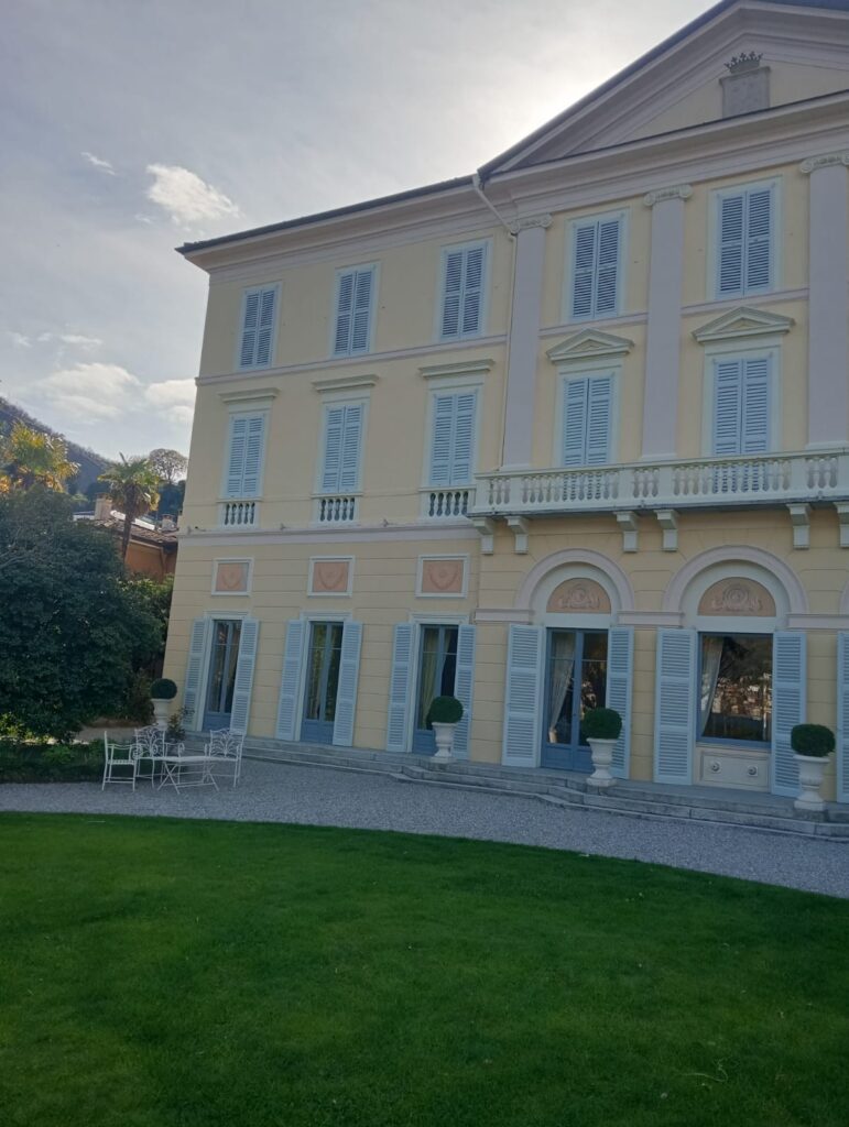 infissi in legno dopo restauro risultato uniforme